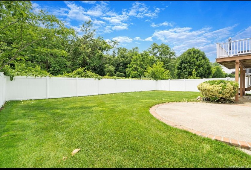 Beautiful Madison Section High Ranch - Updated beautiful Bright - photo 21