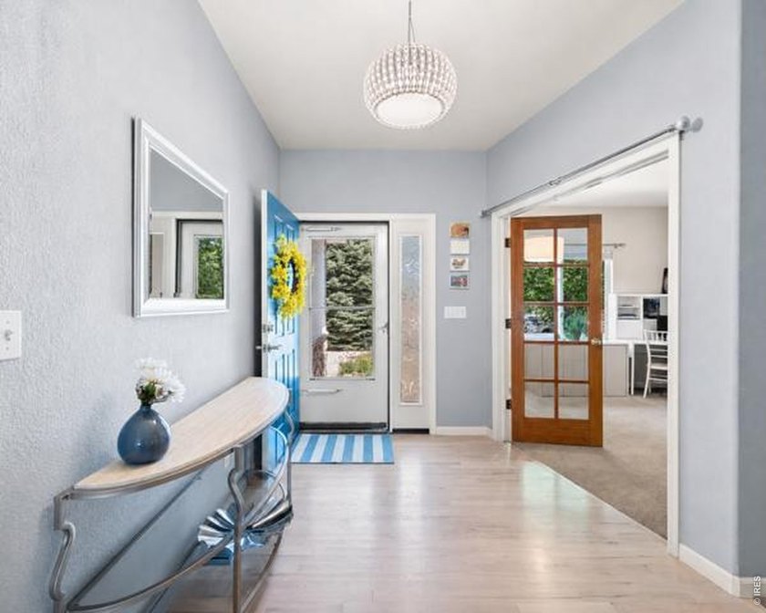 HELLO... I'M 405 ORCHARD DRIVE. I've been more than four walls - photo 3