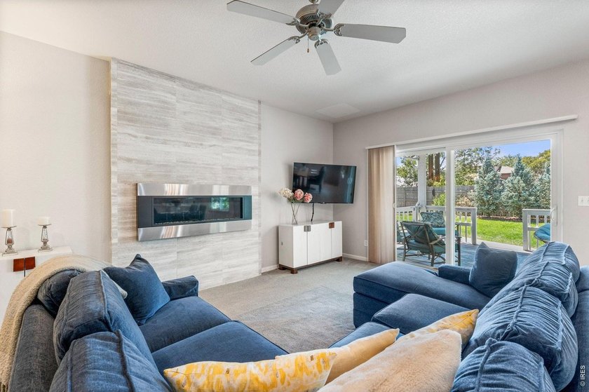 HELLO... I'M 405 ORCHARD DRIVE. I've been more than four walls - photo 4