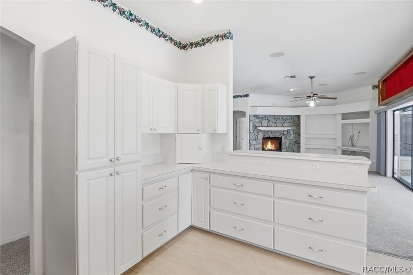 Priced Below Appraised Value - $45,000 in Instant Equity! - photo 15