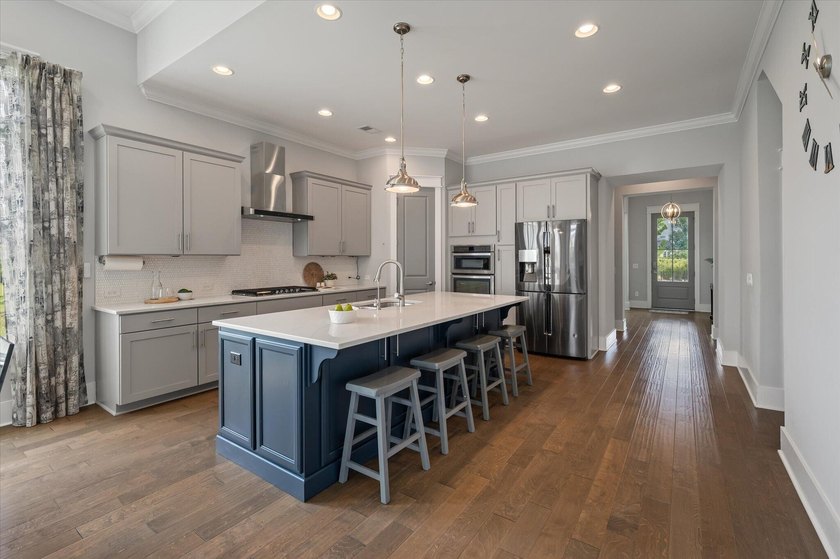 Thoughtfully designed &amp; upgraded throughout, this home impresses - photo 20
