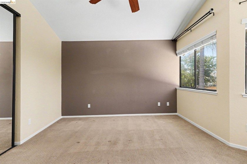 The best deal in Discovery Bay with a pool, owned solar, and a - photo 25