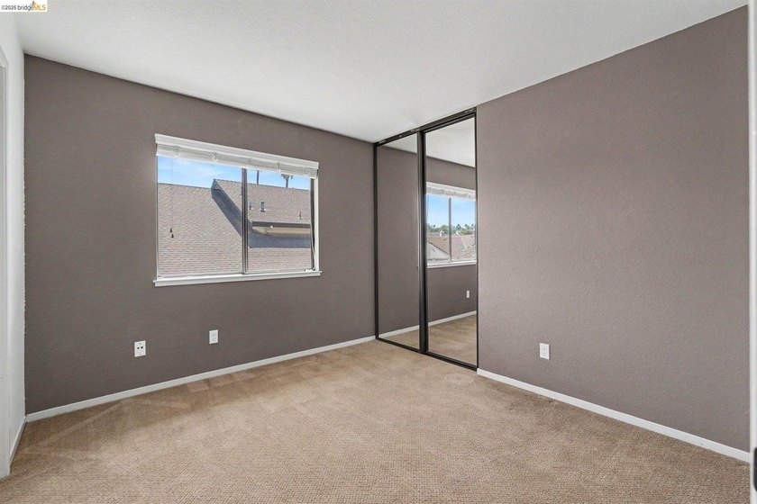 The best deal in Discovery Bay with a pool, owned solar, and a - photo 28