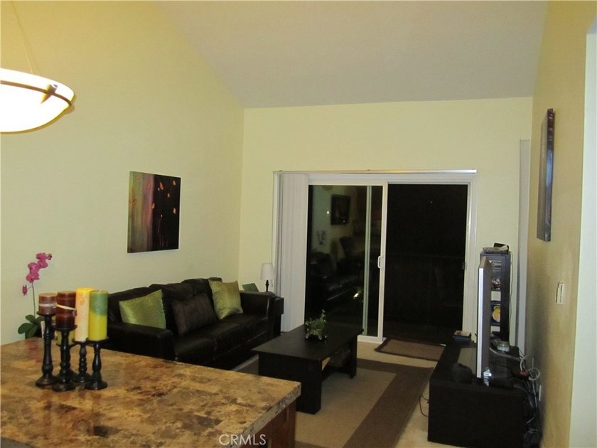 Located in the heart of Long Beach's vibrant Zaferia - photo 4