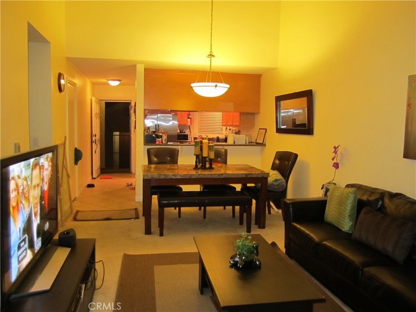 Located in the heart of Long Beach's vibrant Zaferia - photo 5