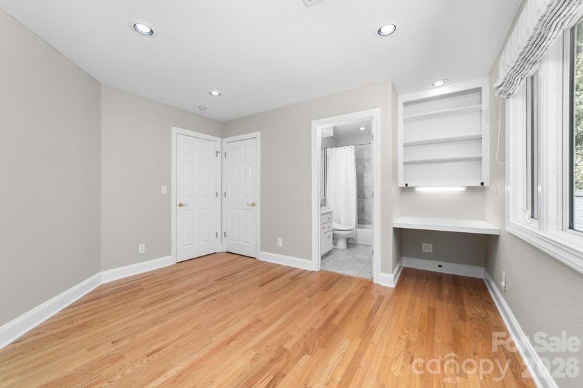 Beautifully updated 5BR/4.5BA home in desirable Shelby - photo 33
