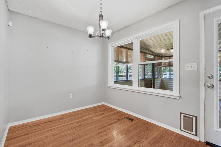 Welcome to this spacious 4-bedroom home offering over 2000 - photo 21