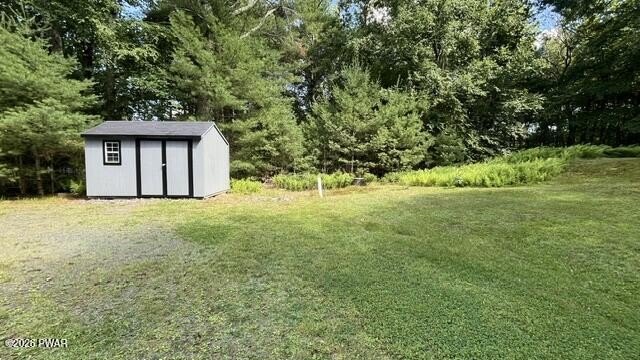 Charming! Affordable! A well-maintained 3-bedroom 2 bath Ranch - photo 5