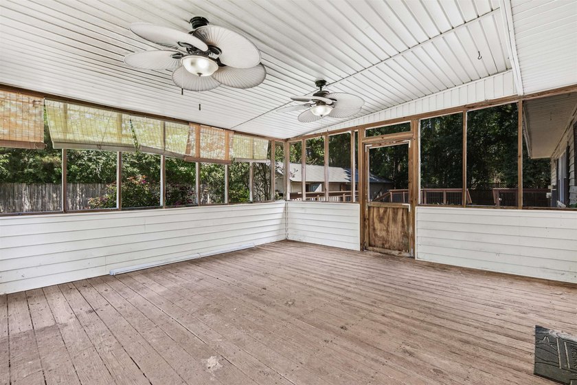 Welcome to this spacious 4-bedroom home offering over 2000 - photo 36