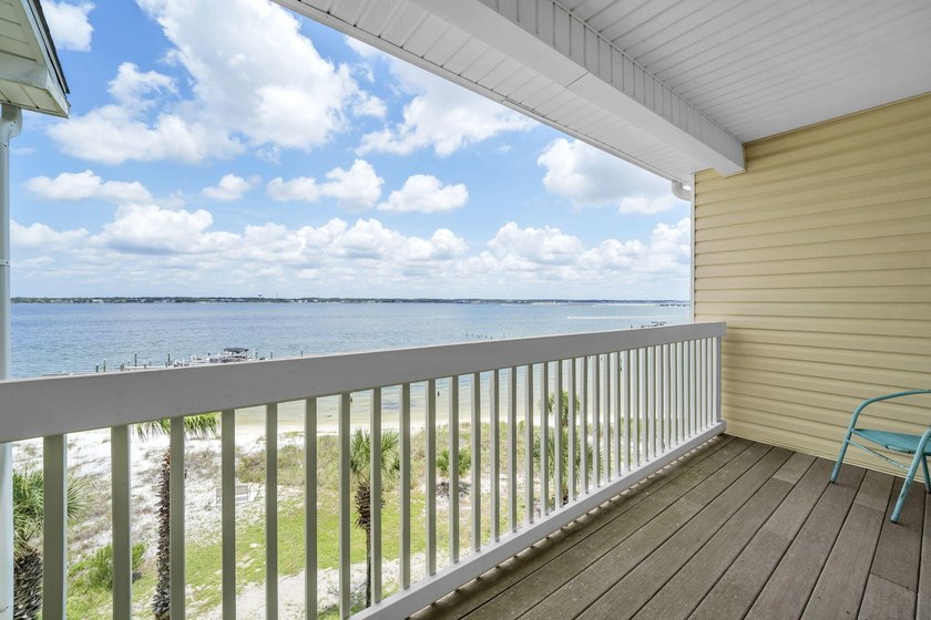 This must be living in PARADISE... welcome to PARADISE POINT on - photo 38