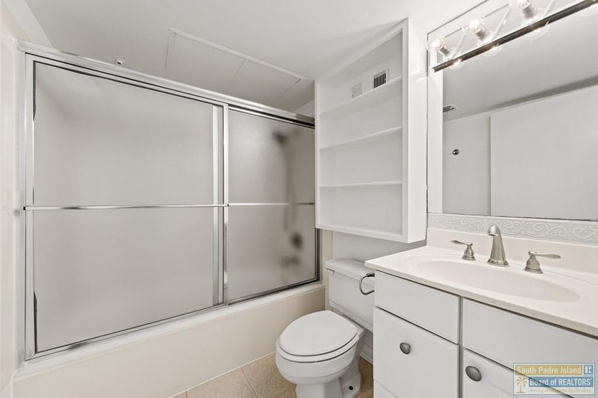 Beautifully updated townhome-style condo with stunning views of - photo 19
