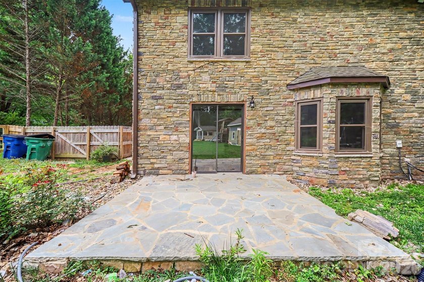Nestled on approximately half an acre, this beautifully - photo 31