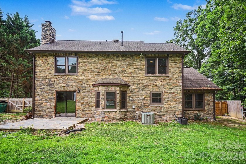 Nestled on approximately half an acre, this beautifully - photo 32