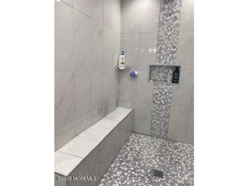 Home has all newer stainless steal appliances, granite counter - photo 30