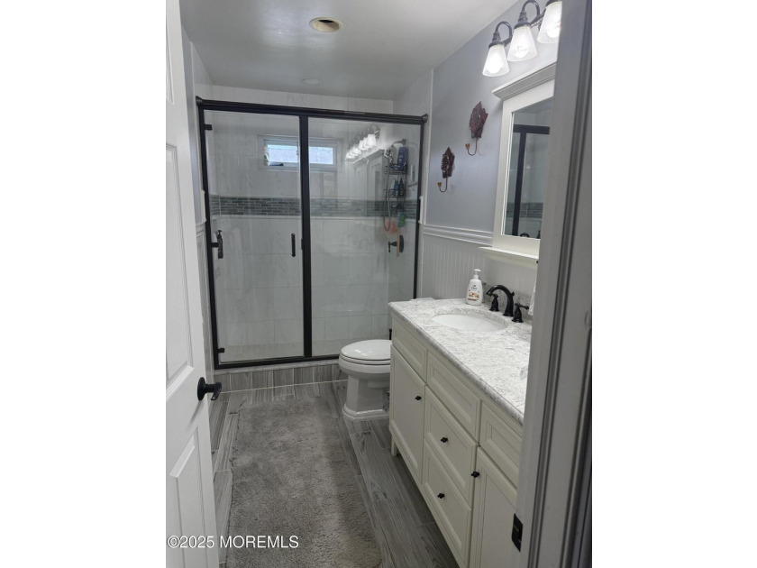 Home has all newer stainless steal appliances, granite counter - photo 36