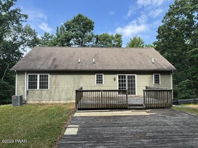 PRICED to SELL. This raised ranch is on 1.08 acres and has 3 - photo 5