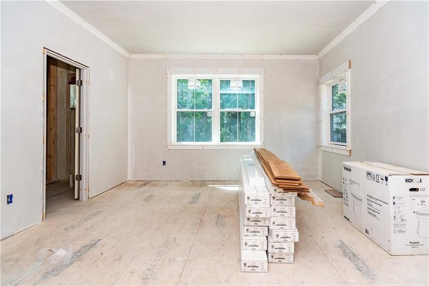 New Stunning farmhouse colonial under construction for early - photo 14