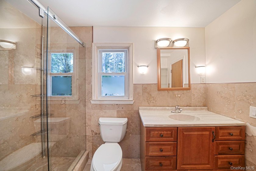 Tucked Away on a Secluded Cul-de-Sac, in the desirable - photo 24