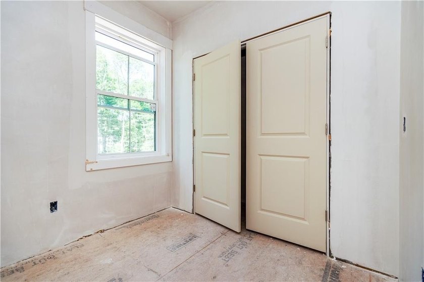 New Stunning farmhouse colonial under construction for early - photo 27