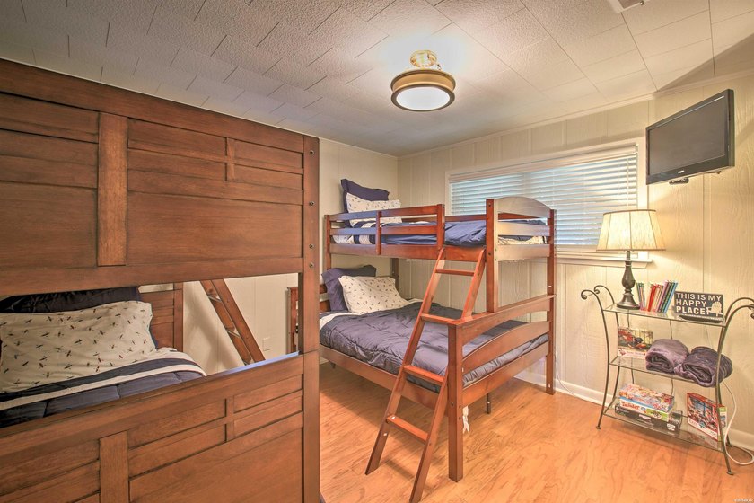 An exceptional opportunity on prestigious Lookout Point off Hwy - photo 21