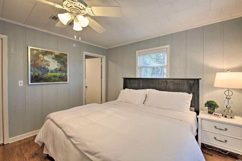 An exceptional opportunity on prestigious Lookout Point off Hwy - photo 31