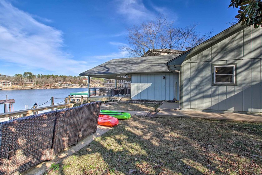 An exceptional opportunity on prestigious Lookout Point off Hwy - photo 35
