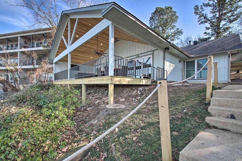 An exceptional opportunity on prestigious Lookout Point off Hwy - photo 37