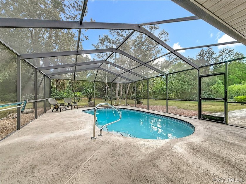 This updated 2-bedroom, 2-bathroom home at 11 Sweetgum Court - photo 39