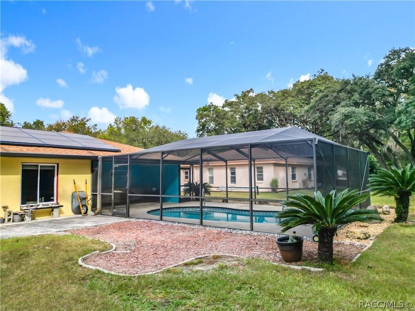 This updated 2-bedroom, 2-bathroom home at 11 Sweetgum Court - photo 42