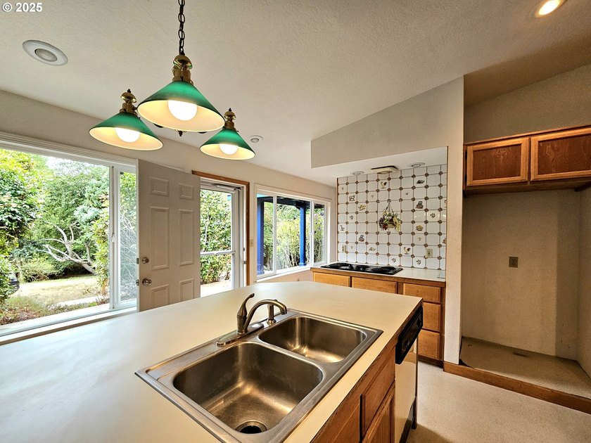 An In-Town Oasis - Space, Character &amp; Natural Beauty. Tucked - photo 15