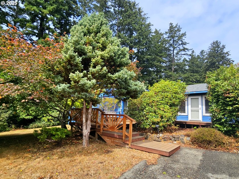 An In-Town Oasis - Space, Character &amp; Natural Beauty. Tucked - photo 45
