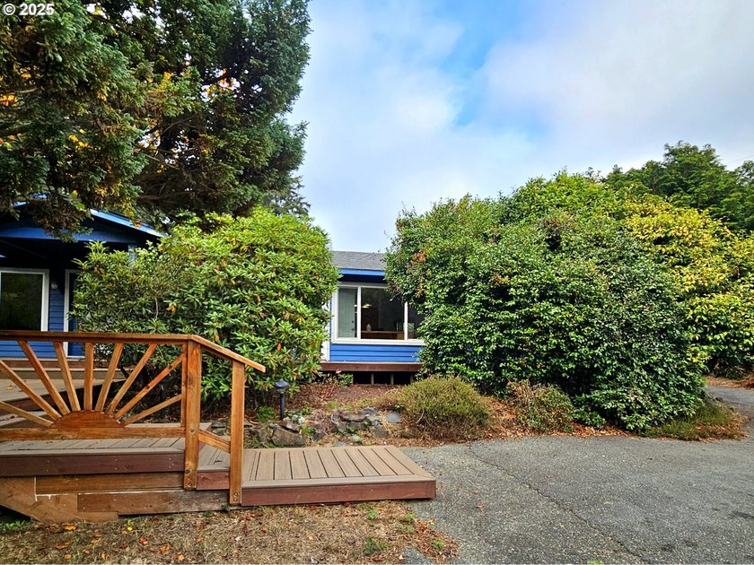 An In-Town Oasis - Space, Character &amp; Natural Beauty. Tucked - photo 47