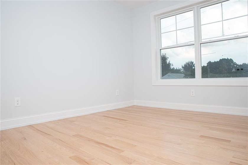 5 Recess Lane is COMPLETE, BACK ON THE MARKET and ready for its - photo 20
