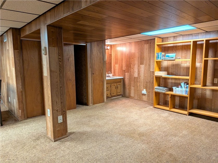 Welcome to this spacious and thoughtfully designed home that - photo 44