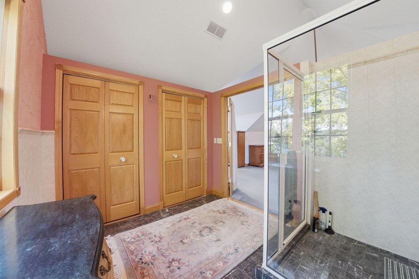 A rare find in a great location. Private secluded two acre lot - photo 38