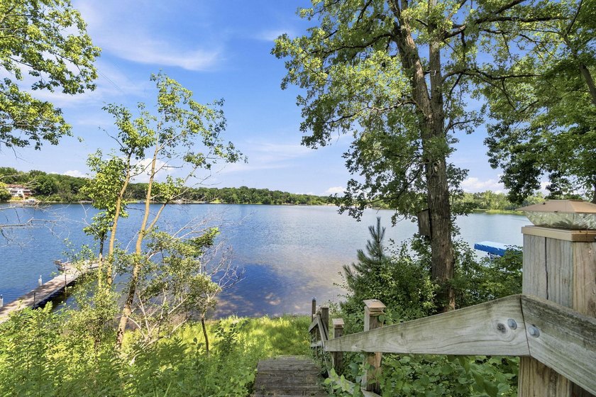 A rare find in a great location. Private secluded two acre lot - photo 47