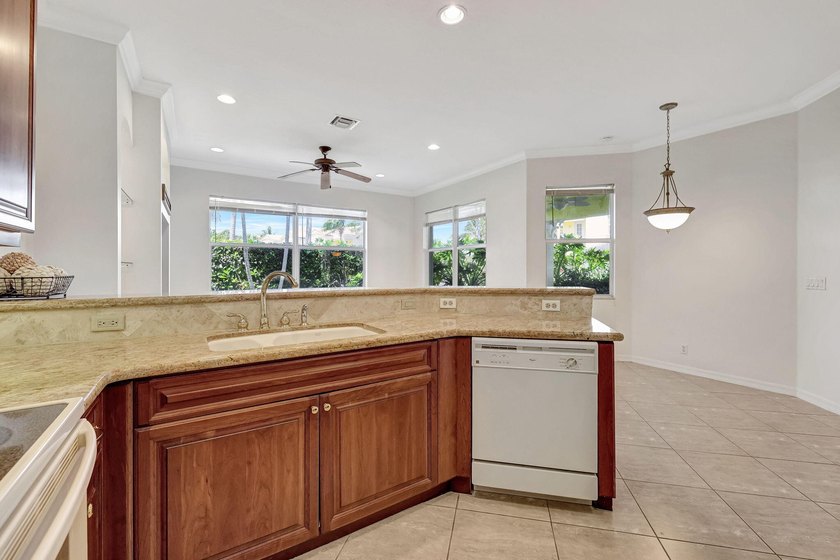 Best Oceanside Buy On Hutchinson Island! Huge light-filled - photo 18
