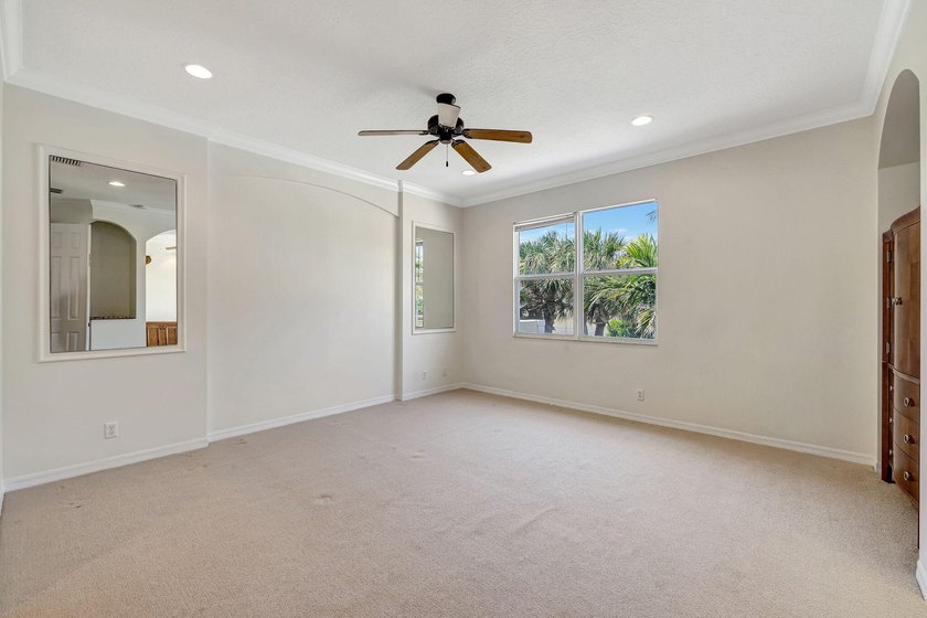 Best Oceanside Buy On Hutchinson Island! Huge light-filled - photo 28