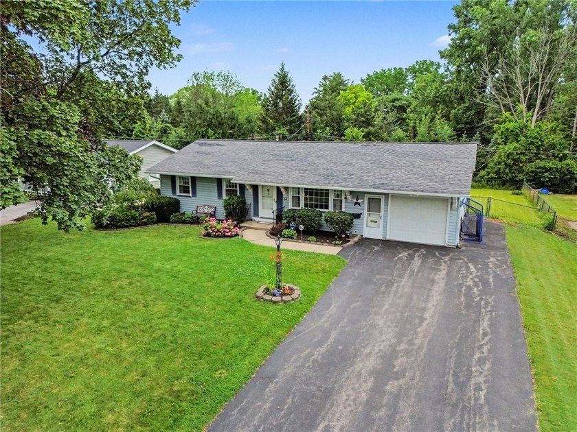 Imagine coming home to peaceful wooded views, no rear neighbors - photo 30