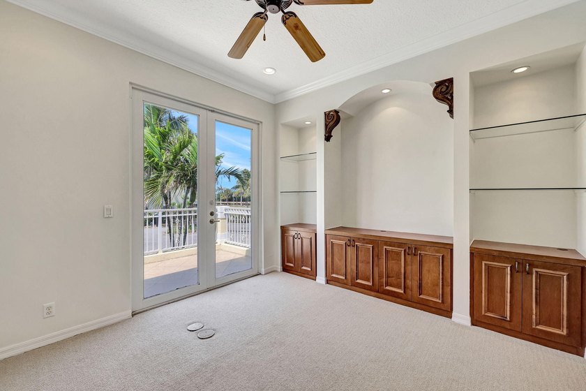Best Oceanside Buy On Hutchinson Island! Huge light-filled - photo 35