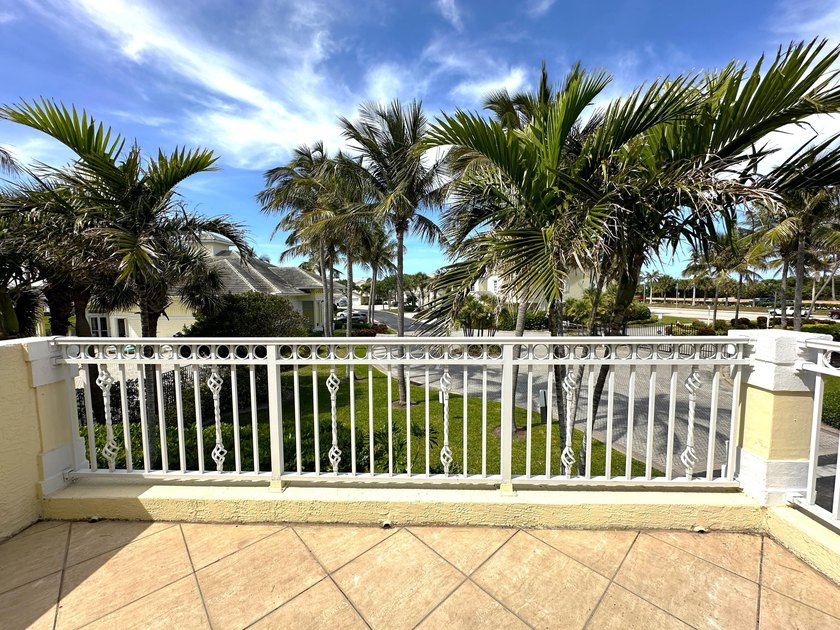 Best Oceanside Buy On Hutchinson Island! Huge light-filled - photo 38