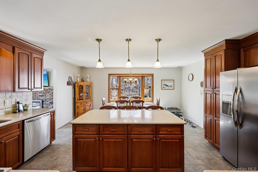 Spacious Sprawling Ranch situated on just shy of a Full Acre! - photo 15
