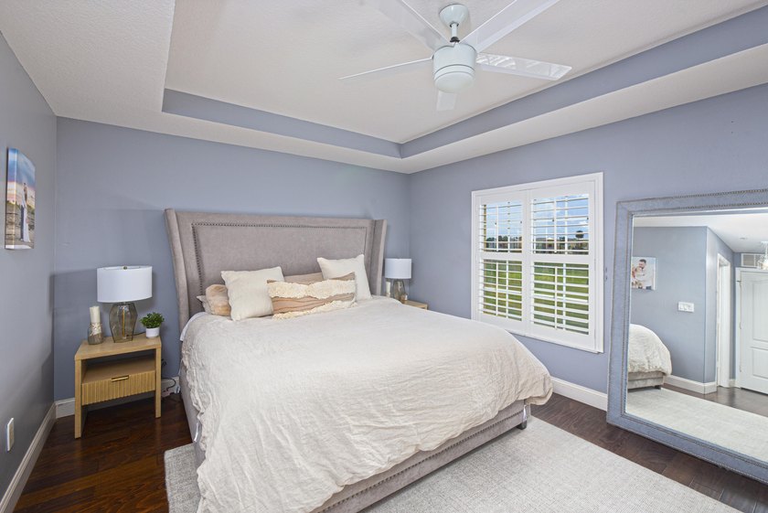 Welcome to this beautifully maintained turn-key three-story - photo 19