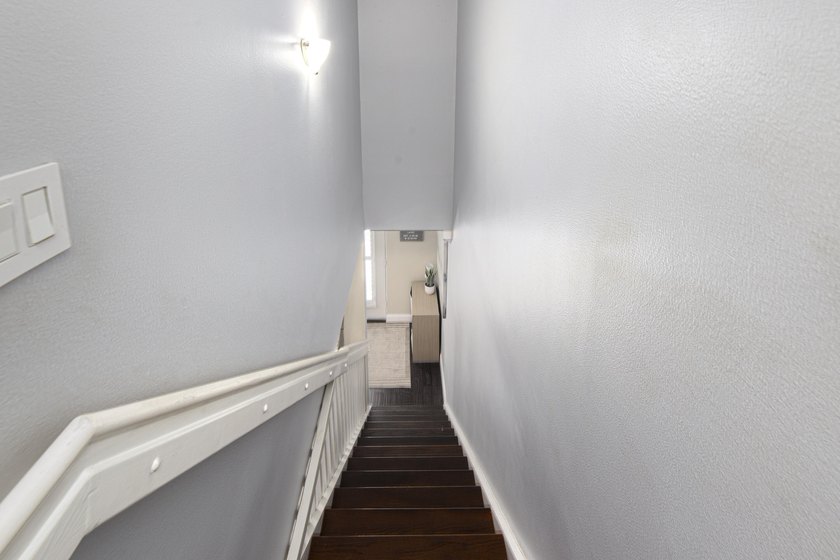 Welcome to this beautifully maintained turn-key three-story - photo 22