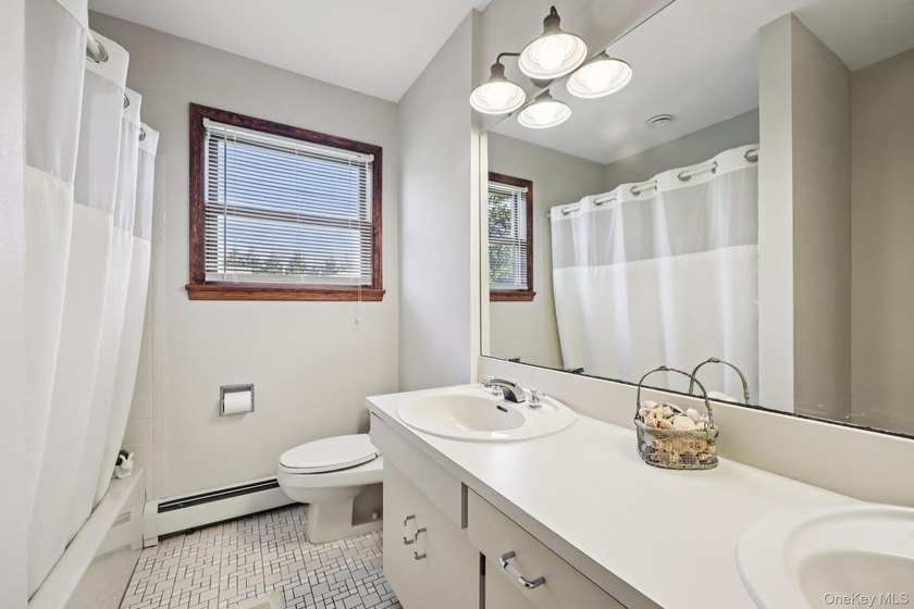 Spacious Sprawling Ranch situated on just shy of a Full Acre! - photo 23