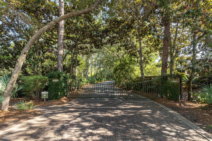 Located in the coastal dune lake community of Lakeplace at - photo 29