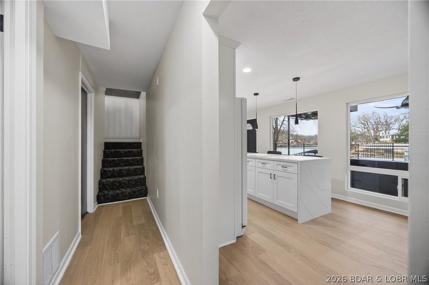 STUNNING, UPDATED LAKEFRONT OASIS IN AN UNBEATABLE LOCATION! - photo 26