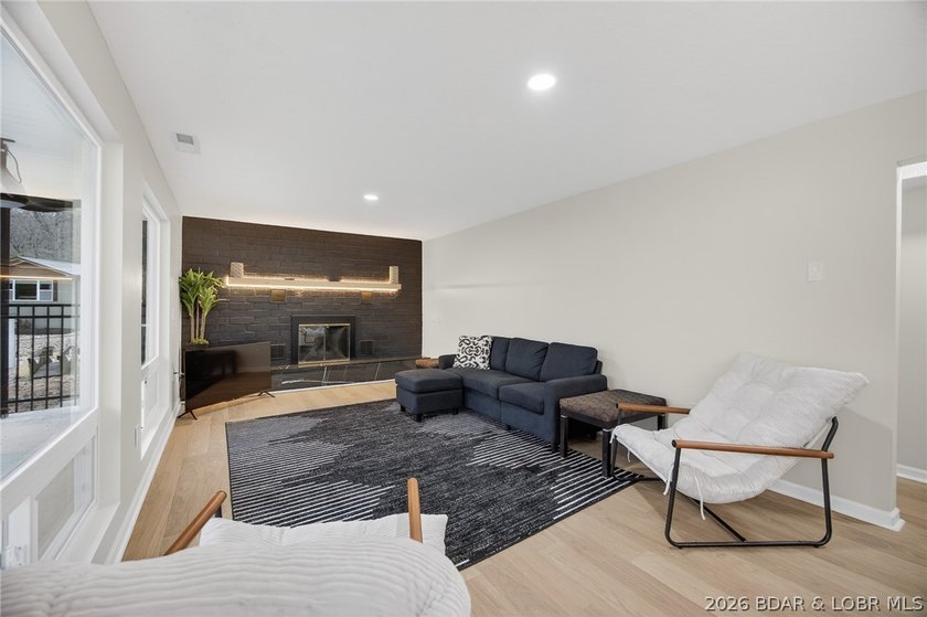 STUNNING, UPDATED LAKEFRONT OASIS IN AN UNBEATABLE LOCATION! - photo 35