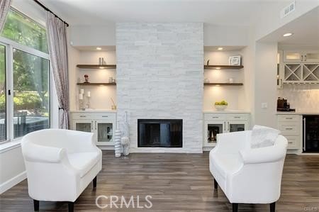 Like a model home! Nestled in the elegant and exclusive gate - photo 4