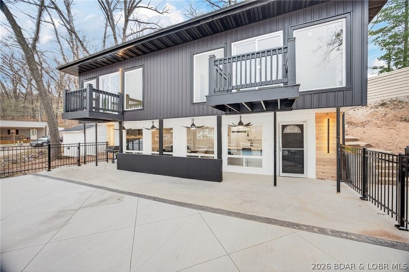 STUNNING, UPDATED LAKEFRONT OASIS IN AN UNBEATABLE LOCATION! - photo 47